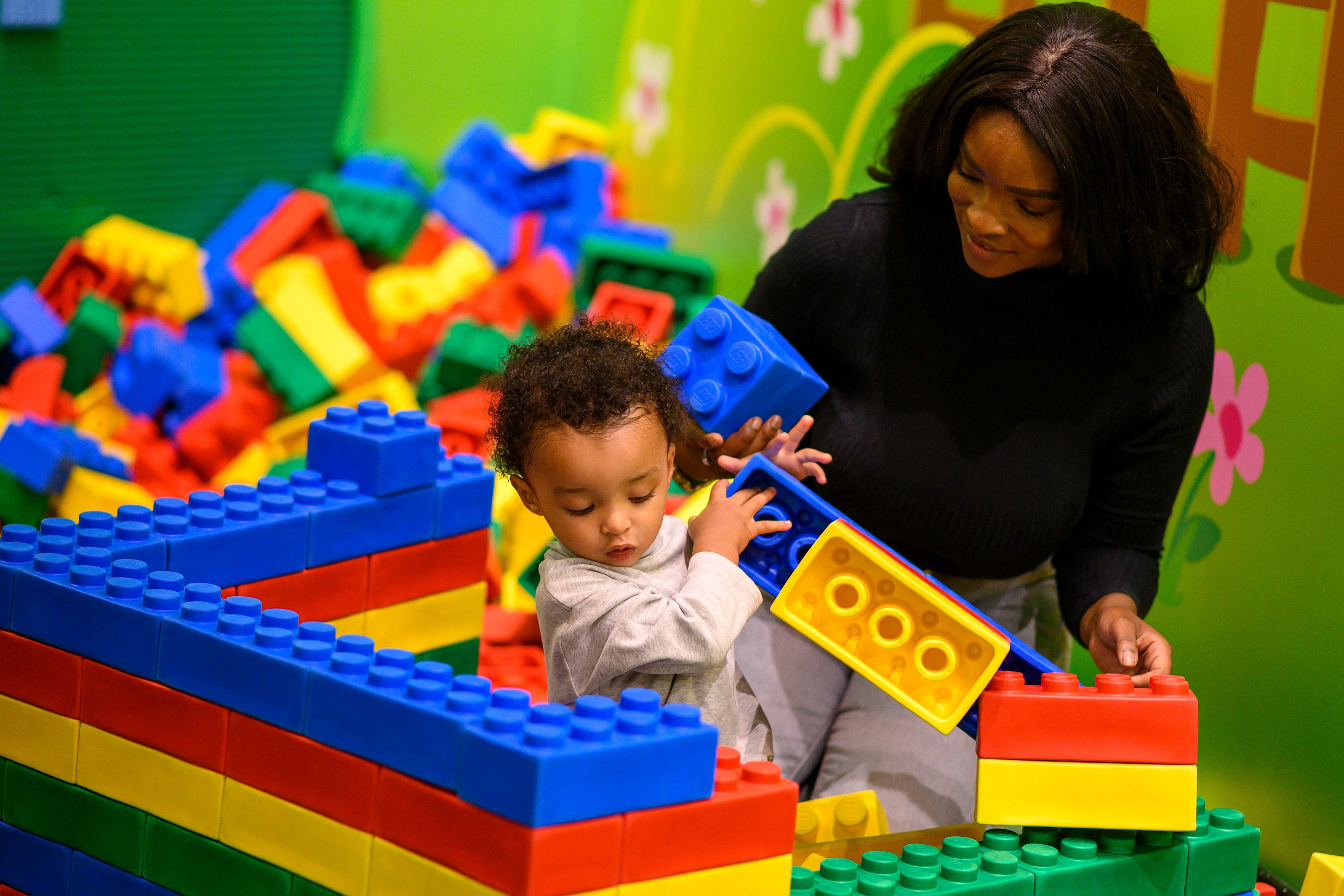 Kids playing at LEGOLAND Discovery Centre